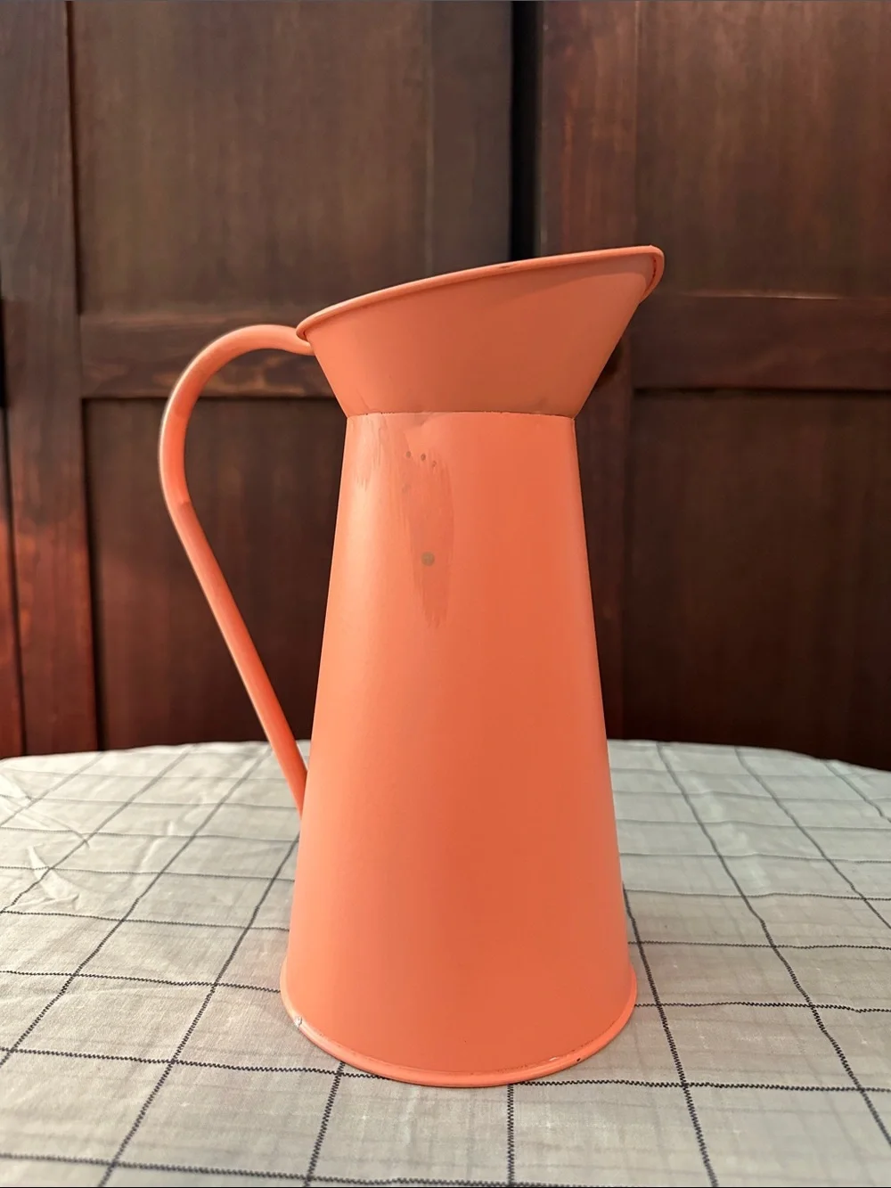 Salmon colored metal pitcher vase - Picture 3 of 5
